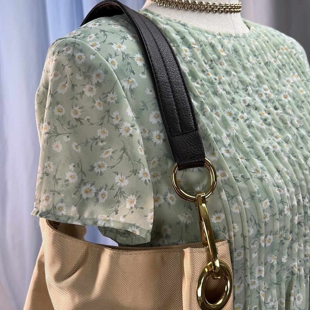 Braciano soft shoulder bag with gold hardware and brown leather purse strap - Picture 2 of 9